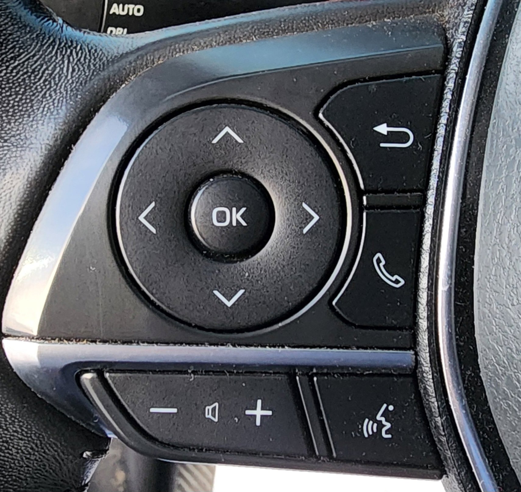 Used 2020 Toyota Camry XSE w/ Driver Assist Package FWD image 14