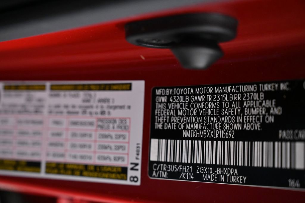 Used 2020 Toyota C-HR LE image 33