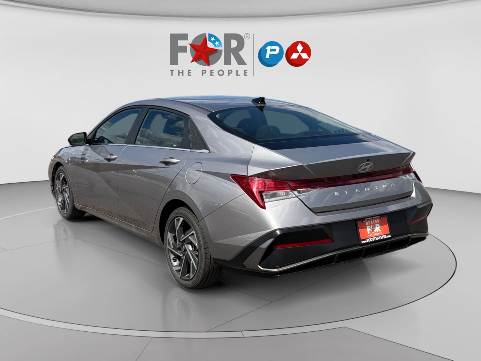 Used 2025 Hyundai Elantra SEL FWD image 3