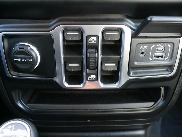 Used 2023 Jeep Wrangler Unlimited Sahara w/ Cold Weather Group image 21