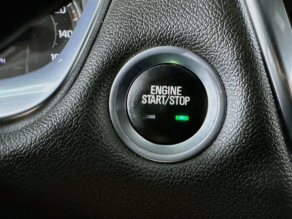 Used 2022 Chevrolet Traverse LT FWD image 20