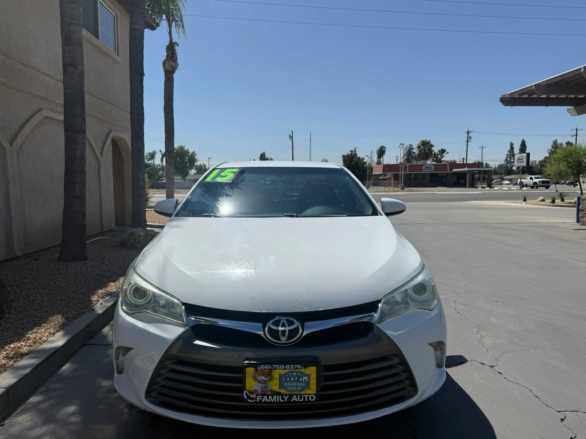 Used 2015 Toyota Camry LE FWD image 2