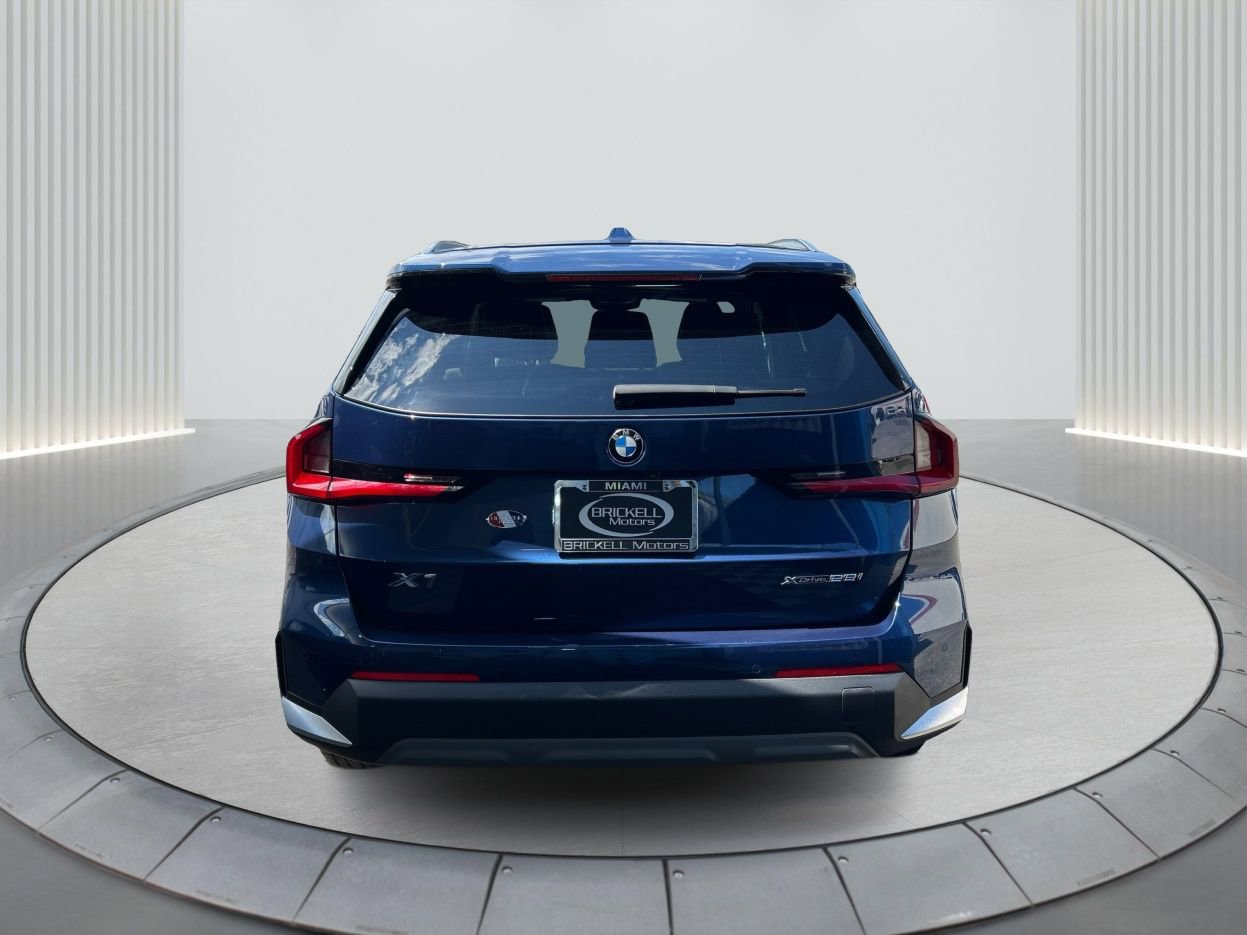 Used 2025 BMW X1 M35i w/ M Sport Professional Package image 7