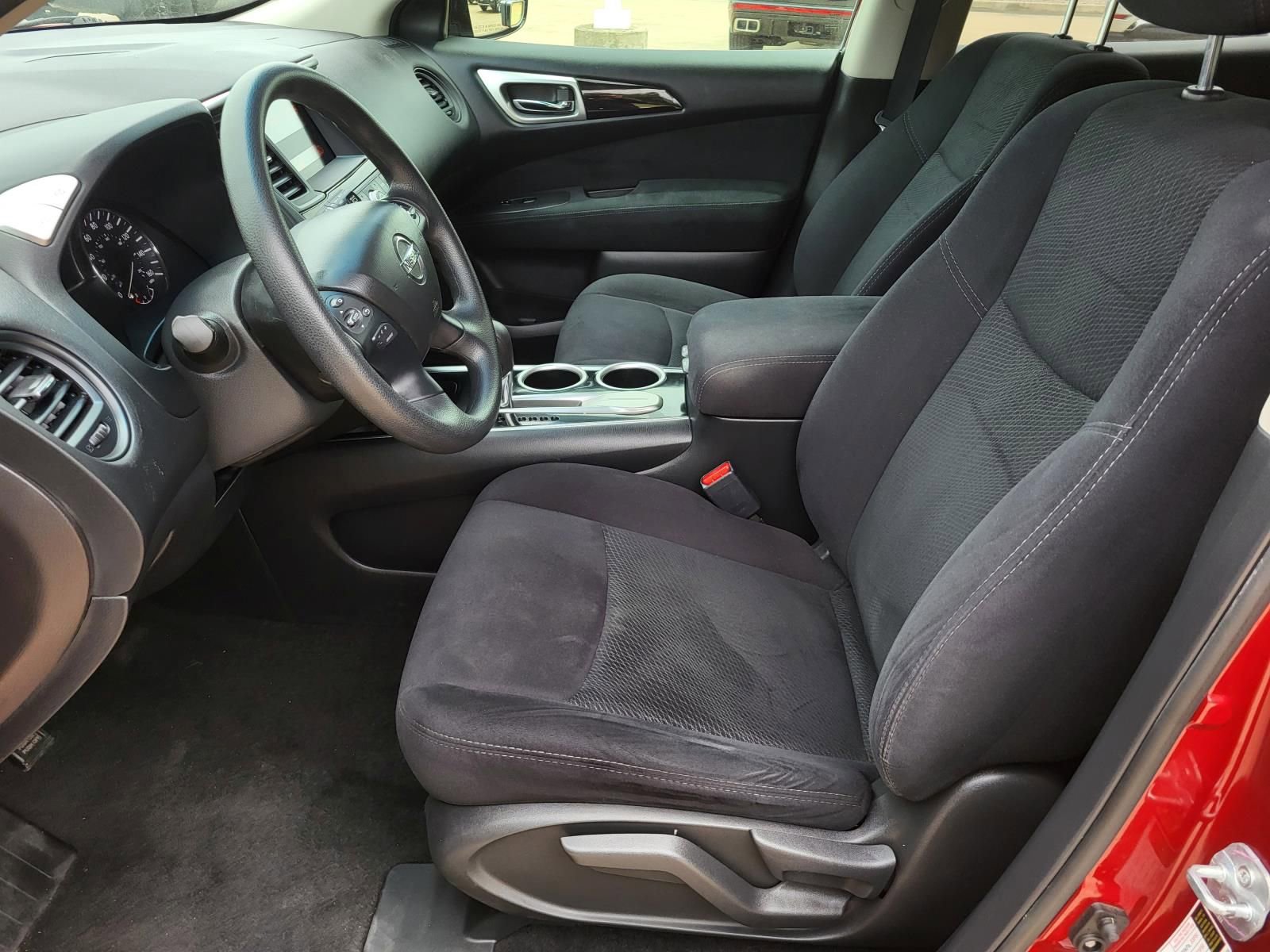 Used 2016 Nissan Pathfinder S FWD image 21