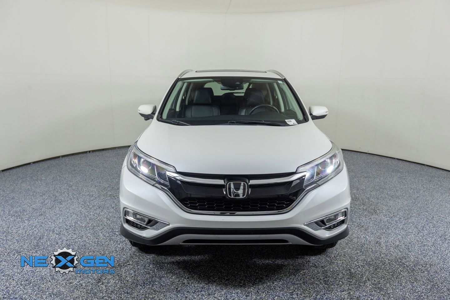 Used 2016 Honda CR-V Touring image 2