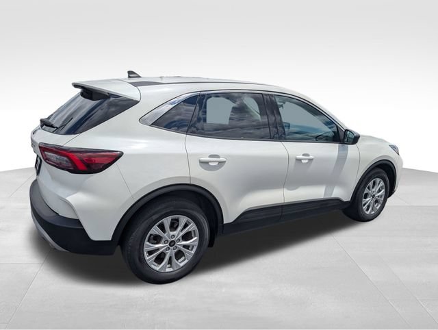 Used 2023 Ford Escape Active w/ Cold Weather Package FWD image 34