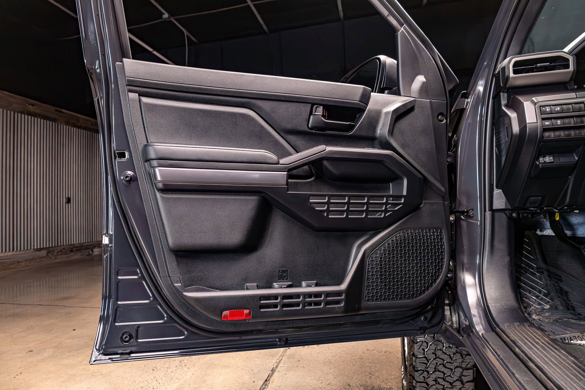 Used 2026 Toyota Tacoma SR5 image 25