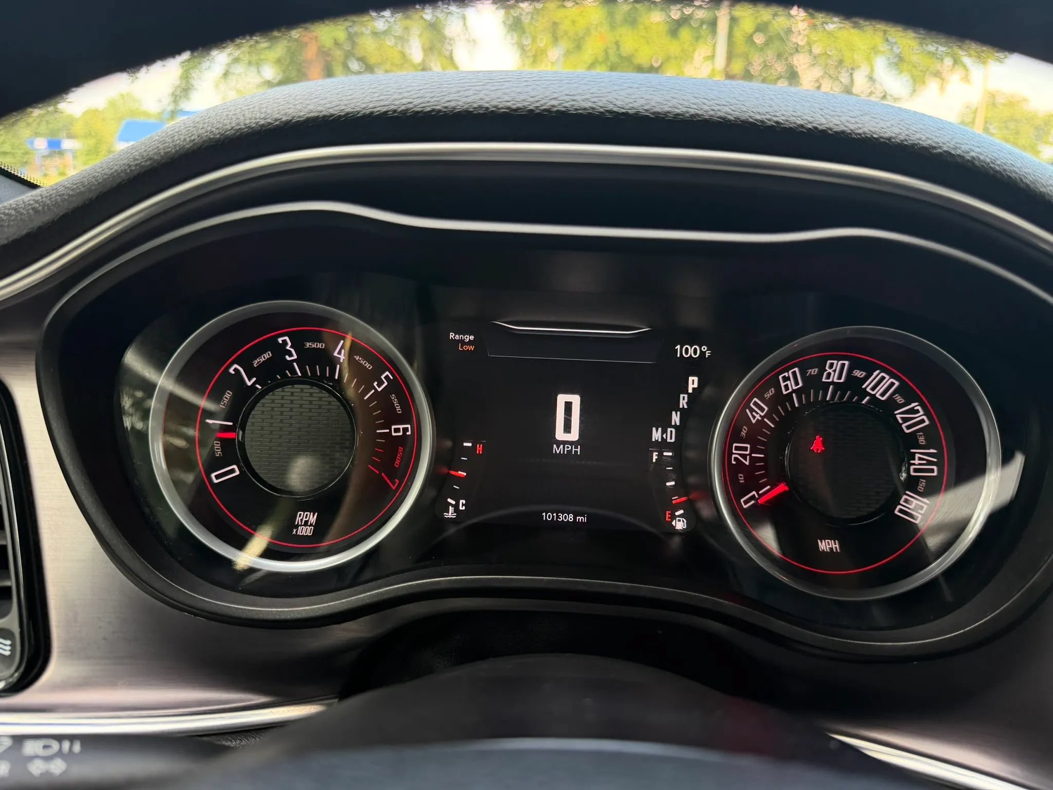 Used 2016 Dodge Challenger SXT RWD image 21