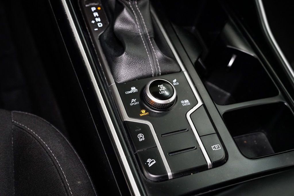 Used 2023 Kia Sorento LX image 21