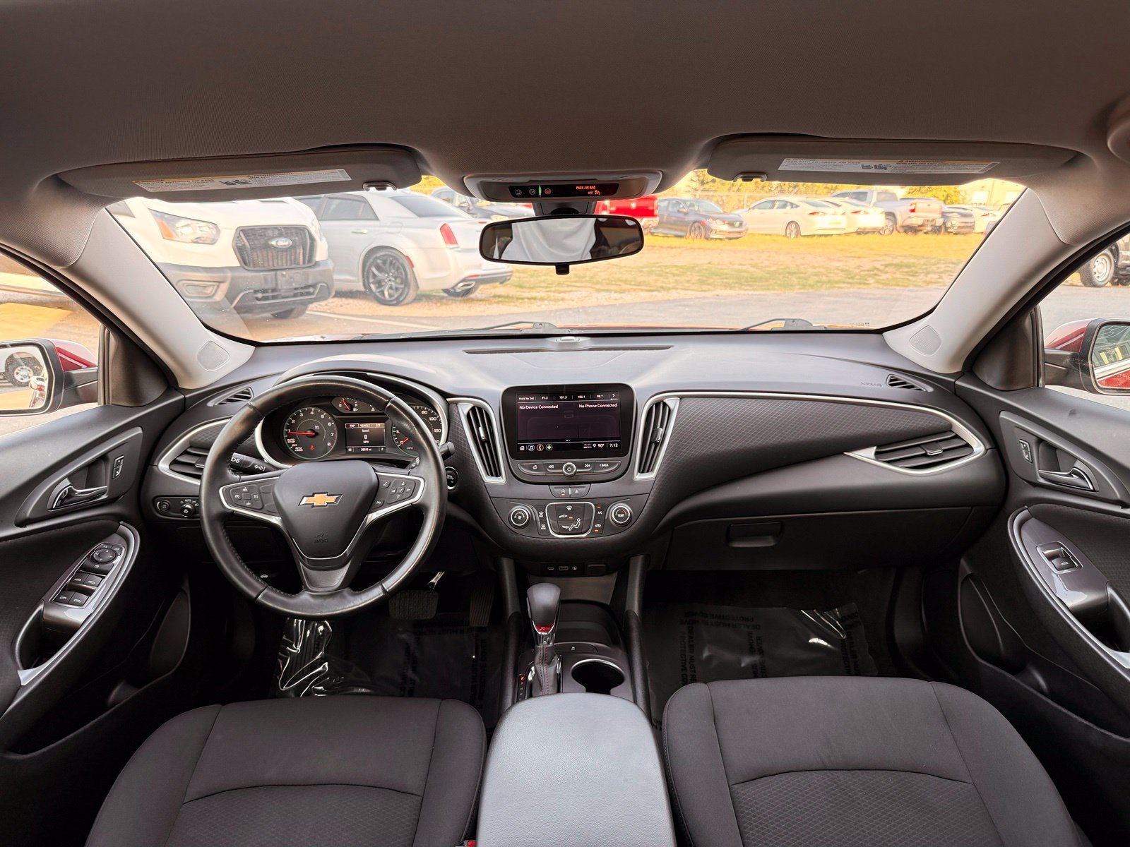Used 2022 Chevrolet Malibu RS FWD image 2