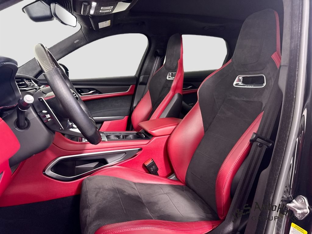 Used 2022 Jaguar F-PACE SVR AWD/4WD image 11