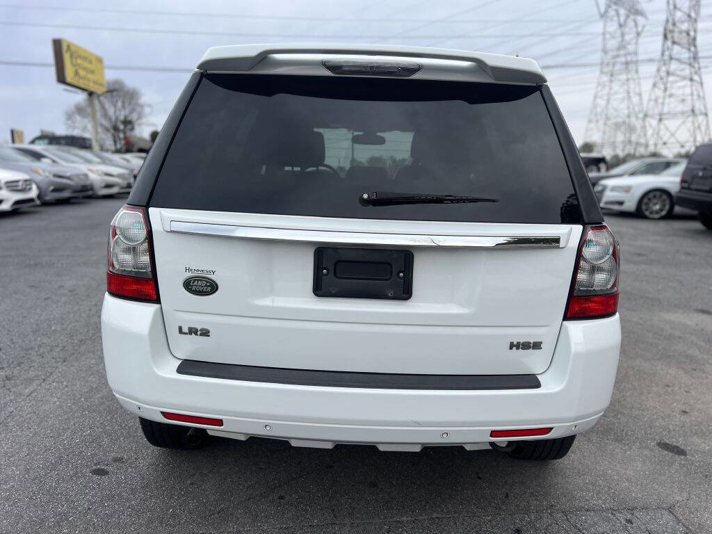 Used 2011 Land Rover LR2 HSE LUX image 5