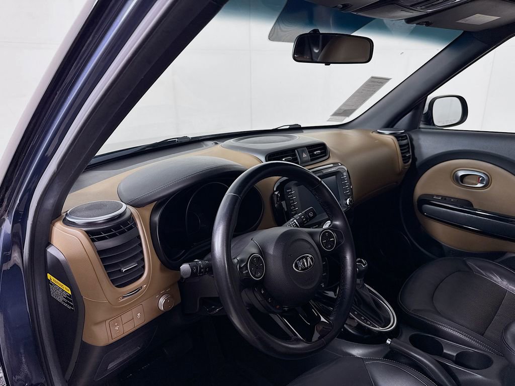 Used 2016 Kia Soul + w/ Audio Package image 11