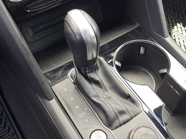 Used 2021 Volkswagen Atlas Cross Sport SEL Premium image 16