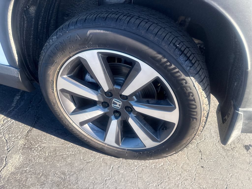 Certified 2023 Honda Pilot Touring image 23