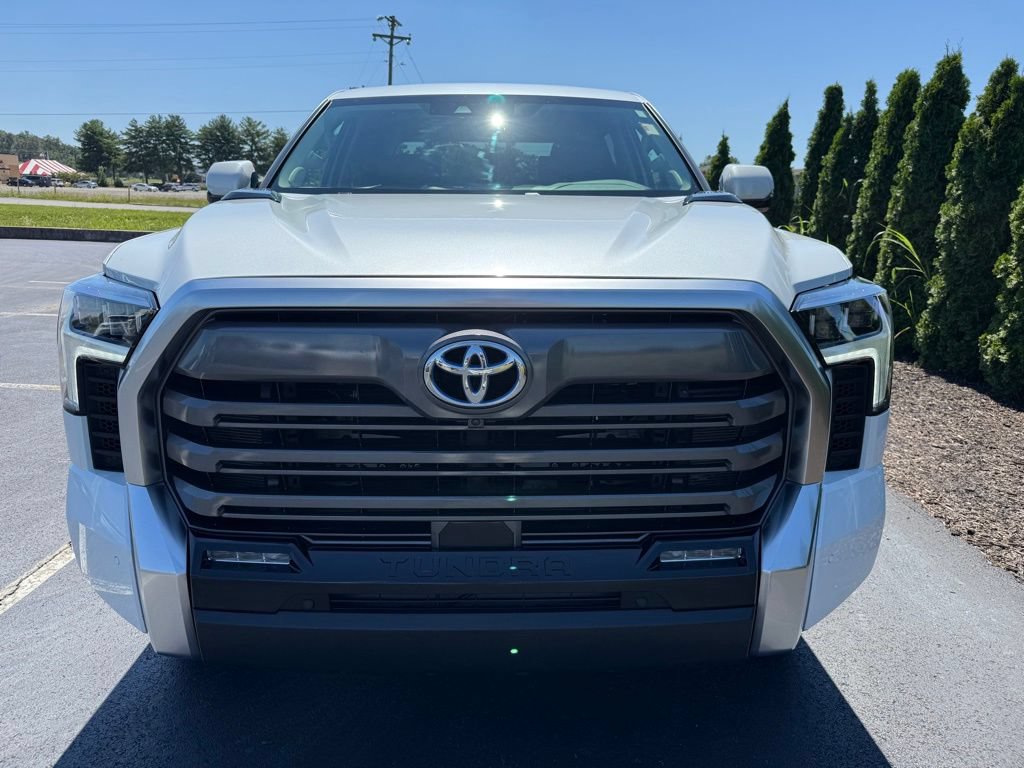 Used 2024 Toyota Tundra Limited AWD/4WD image 7