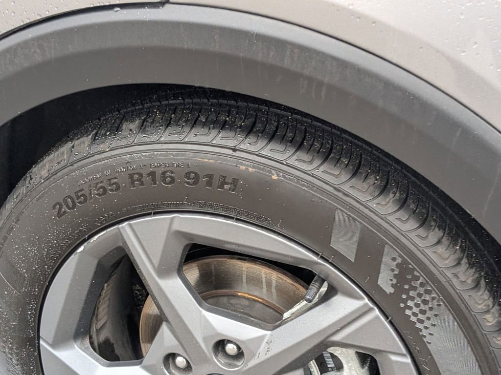 Used 2025 Kia K4 LXS image 27