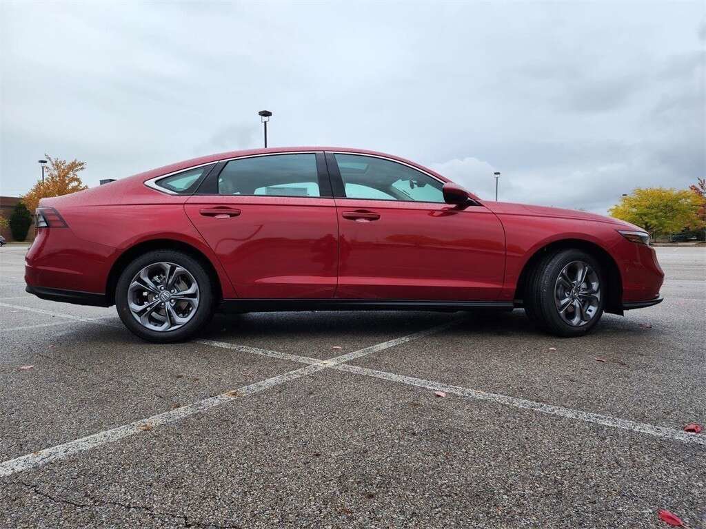 Used 2024 Honda Accord EX image 15