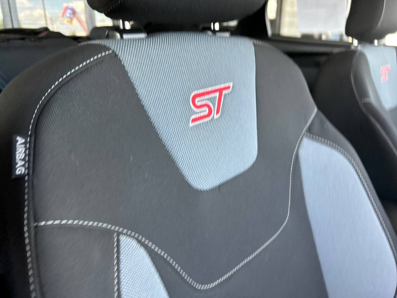 Used 2017 Ford Focus ST FWD image 60