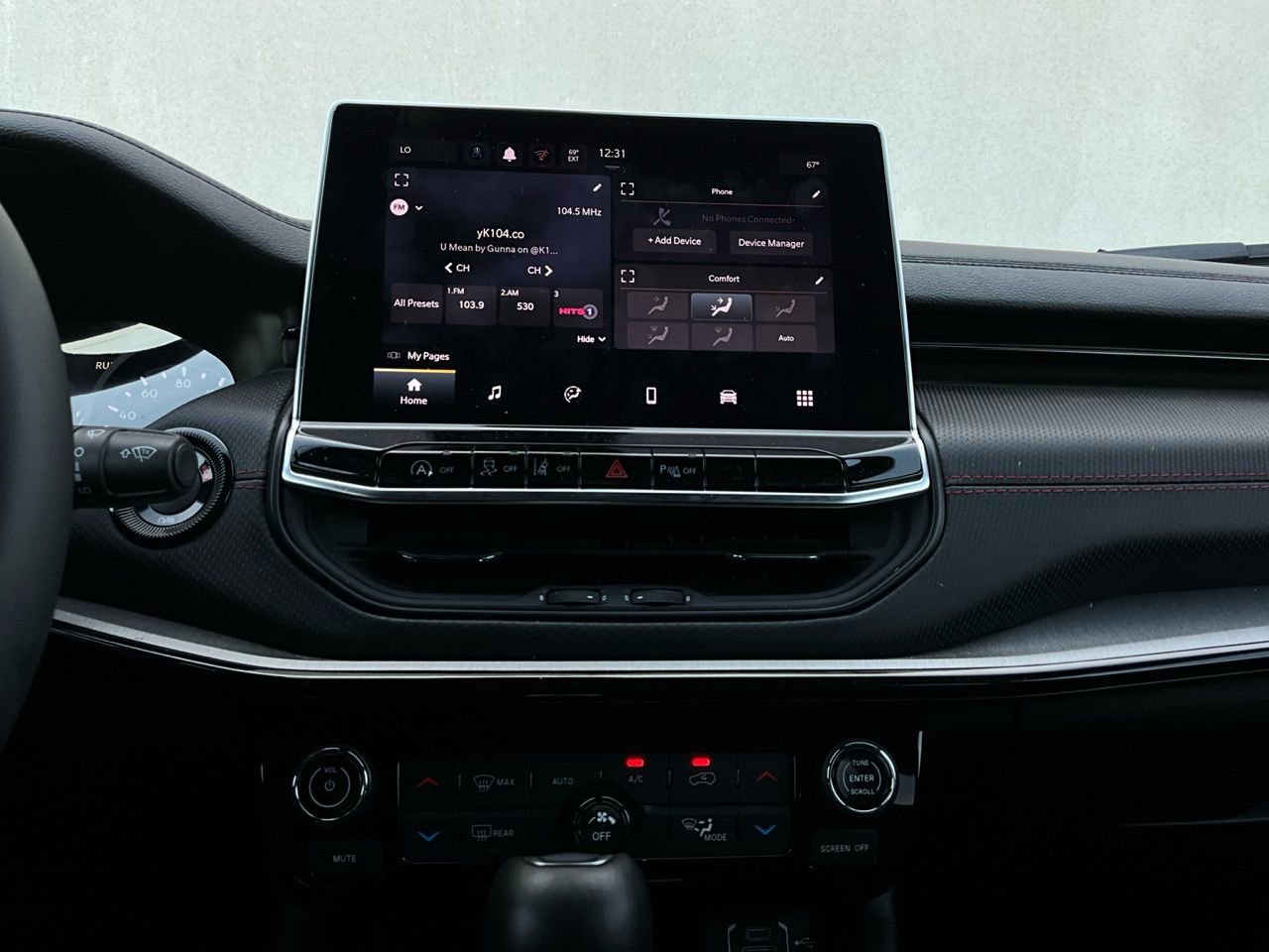 Used 2025 Jeep Compass Trailhawk image 26