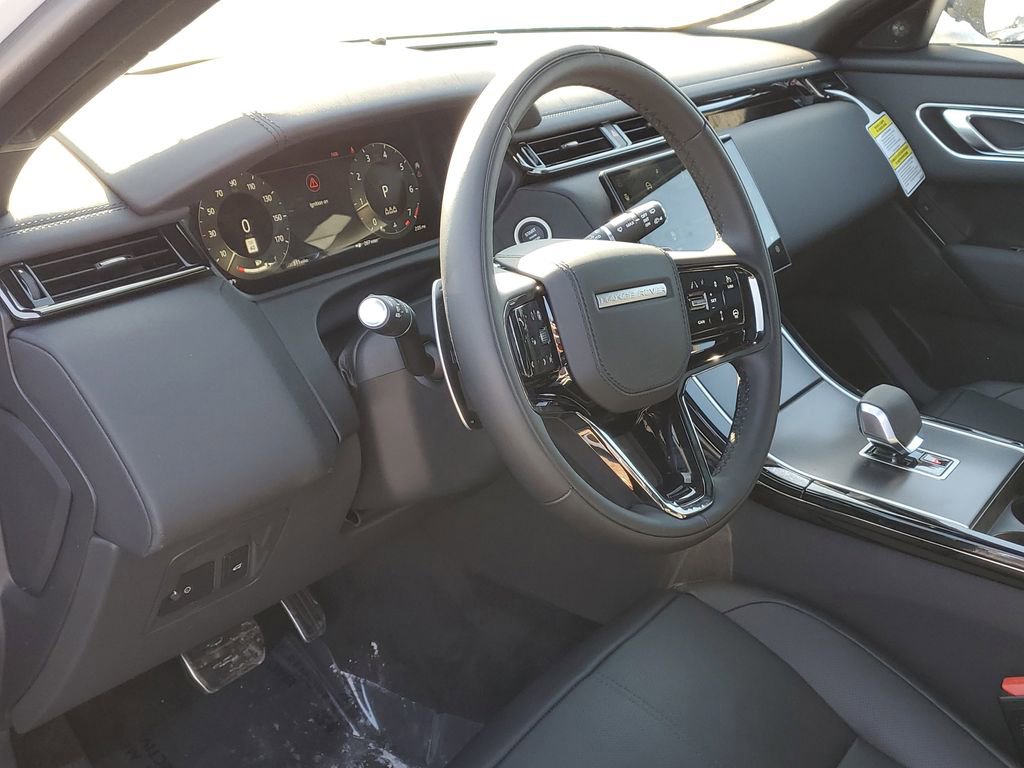 New 2026 Land Rover Range Rover Velar Dynamic SE image 6
