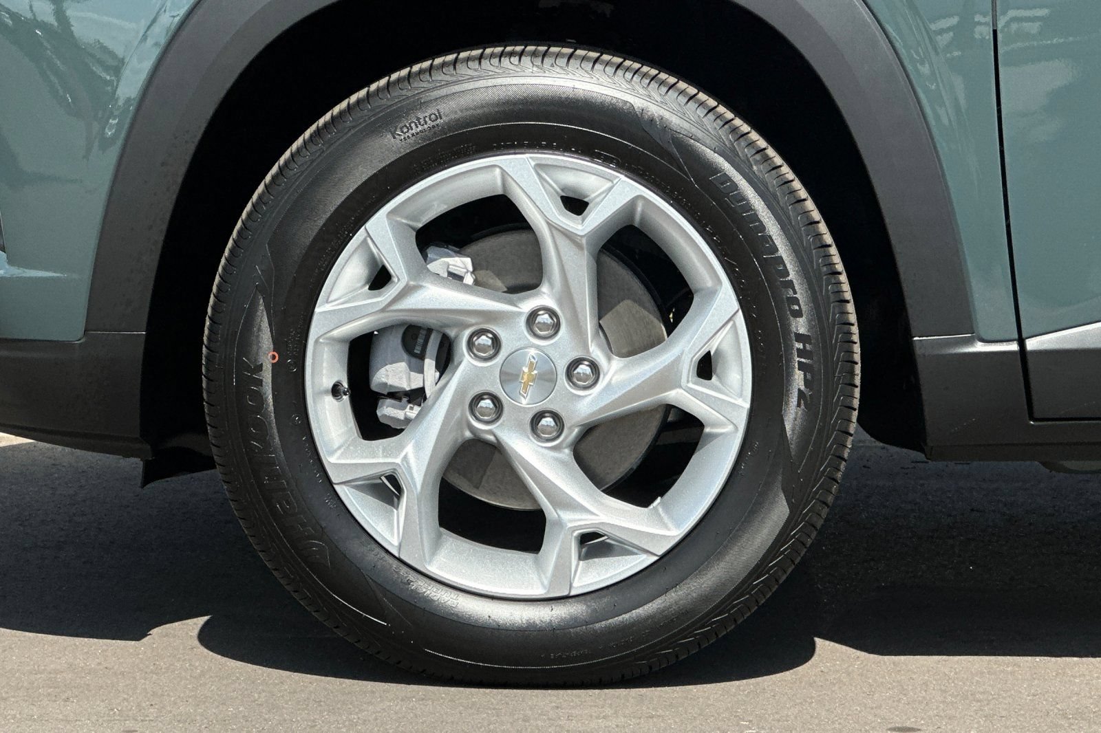 New 2026 Chevrolet Trax LS w/ LS Convenience Package FWD image 24