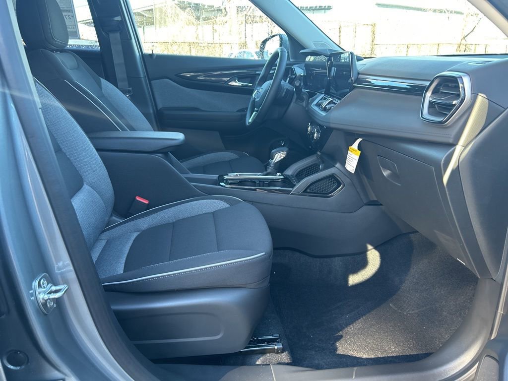 New 2026 Chevrolet TrailBlazer LT w/ Convenience Package image 17