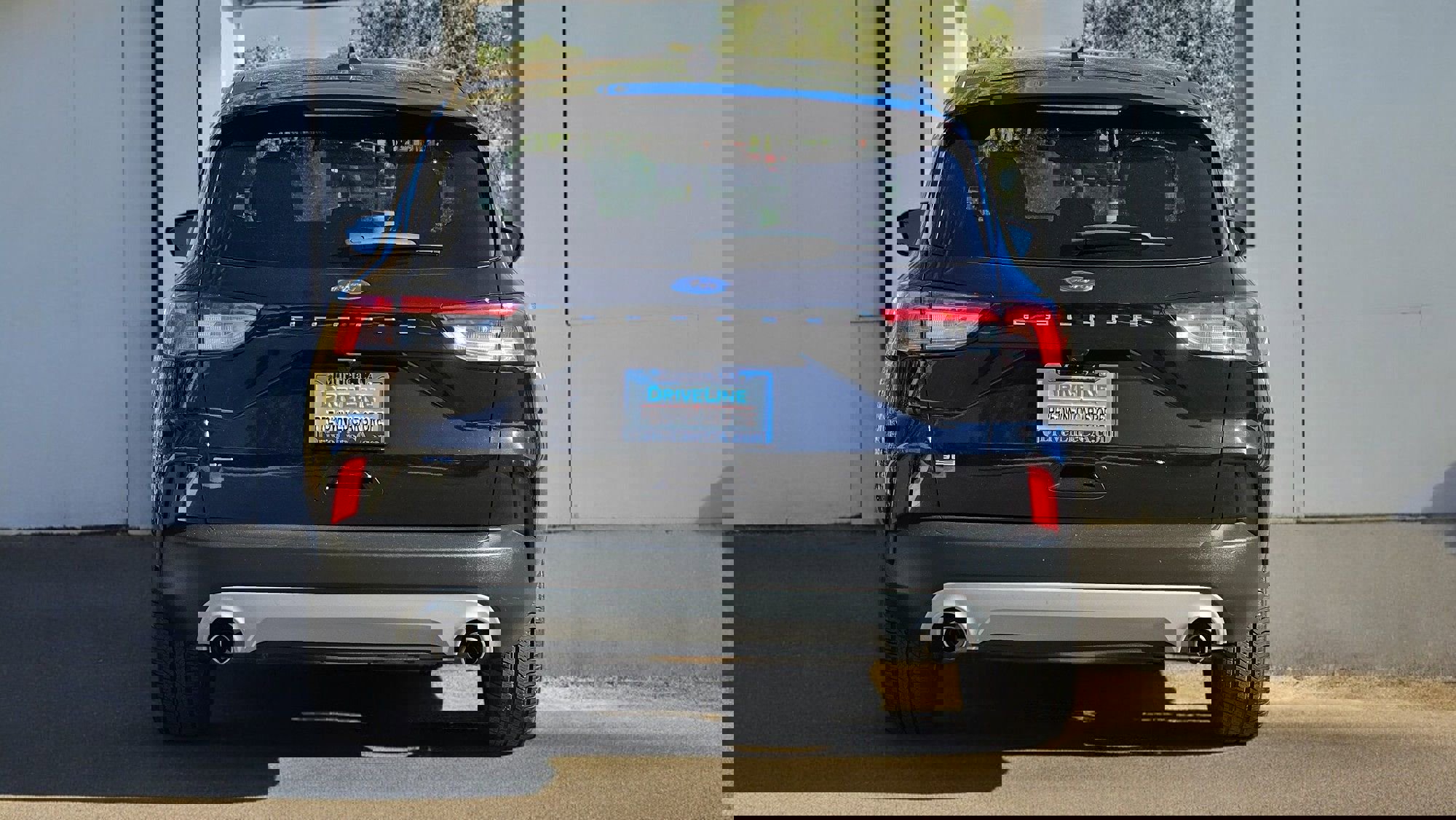 Used 2022 Ford Escape SE image 4