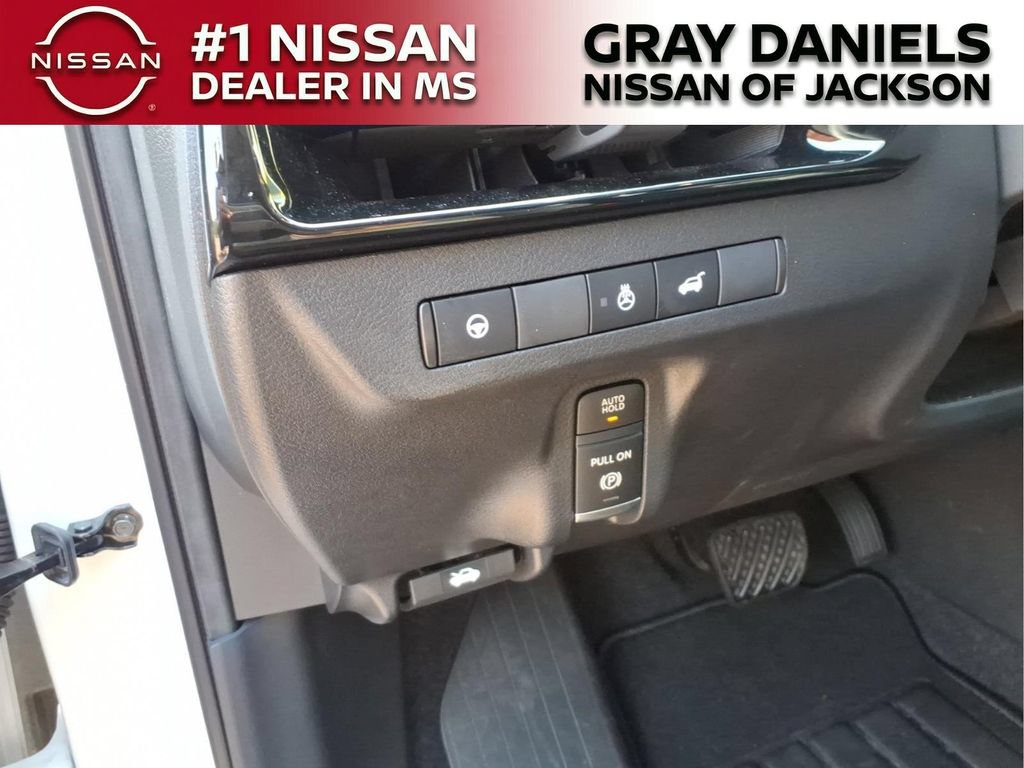 New 2025 Nissan Murano SL w/ Cargo Package AWD/4WD image 13