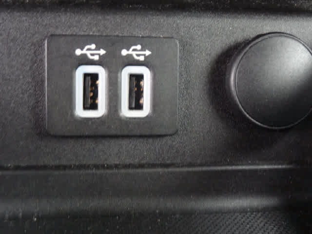 Used 2019 Ford Fusion SE FWD image 24