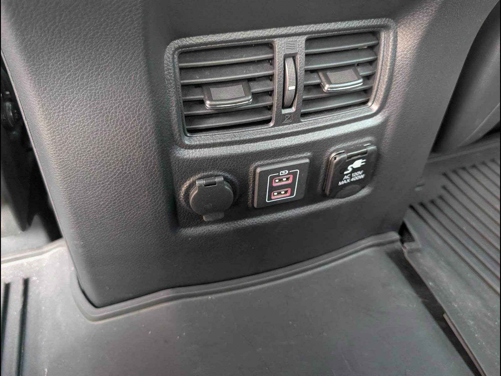 Used 2024 Nissan Titan PRO-4X w/ Off Road Protection Package AWD/4WD image 18