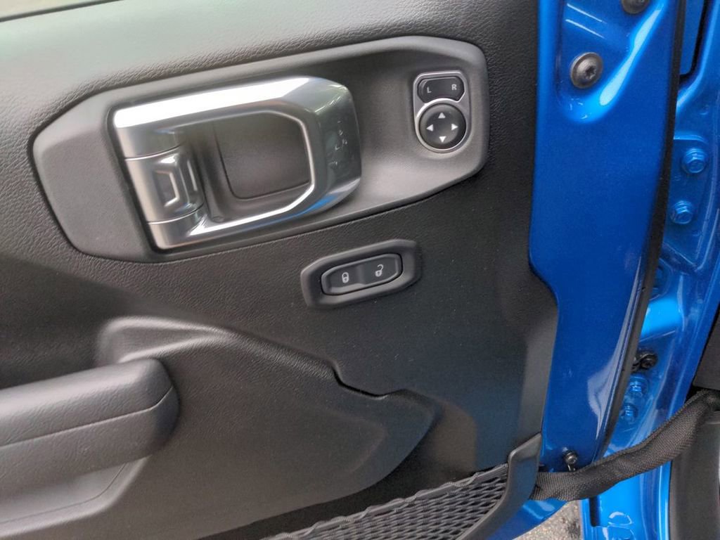 New 2025 Jeep Wrangler Sport S image 10