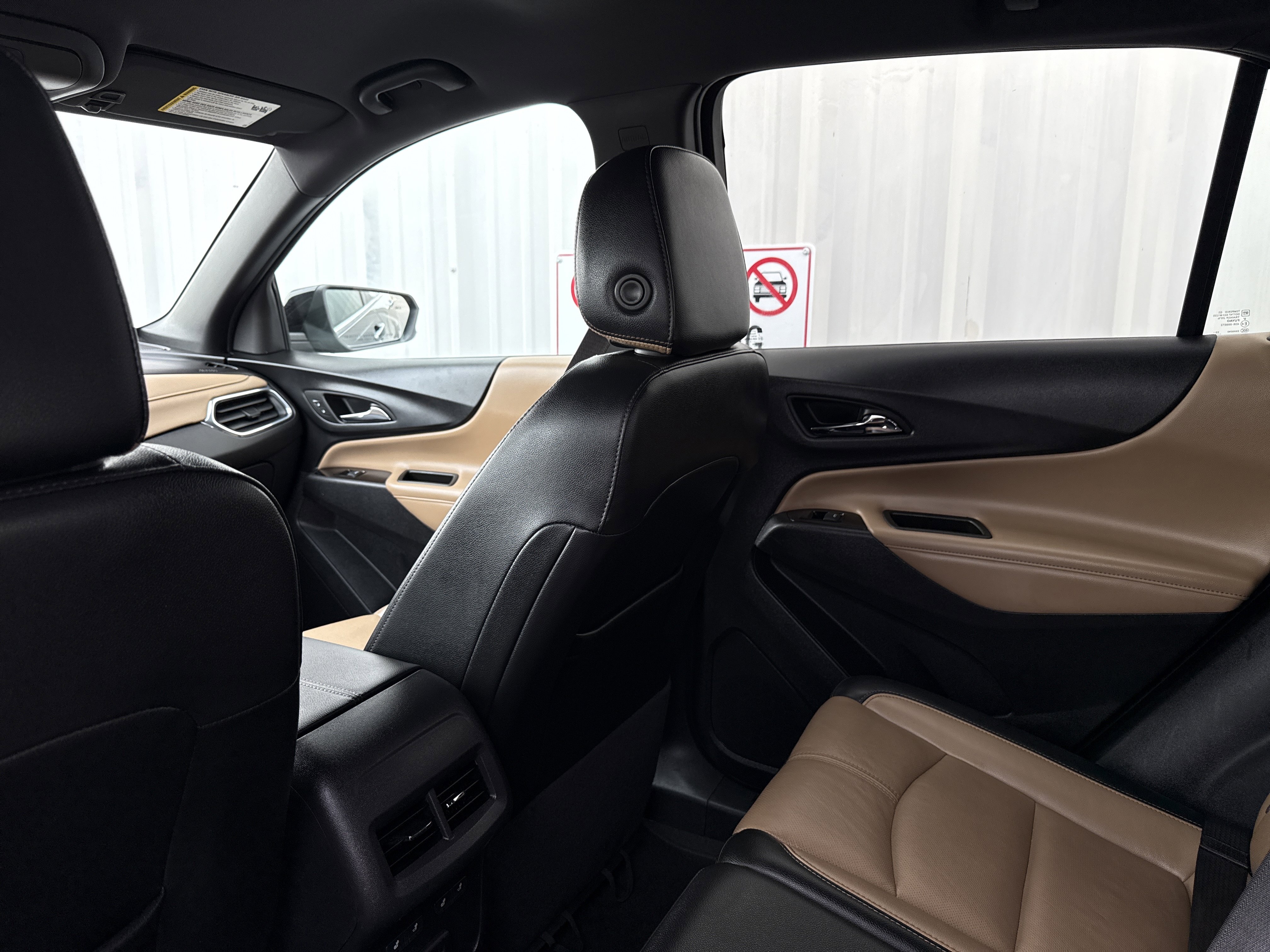 Used 2023 Chevrolet Equinox Premier image 31