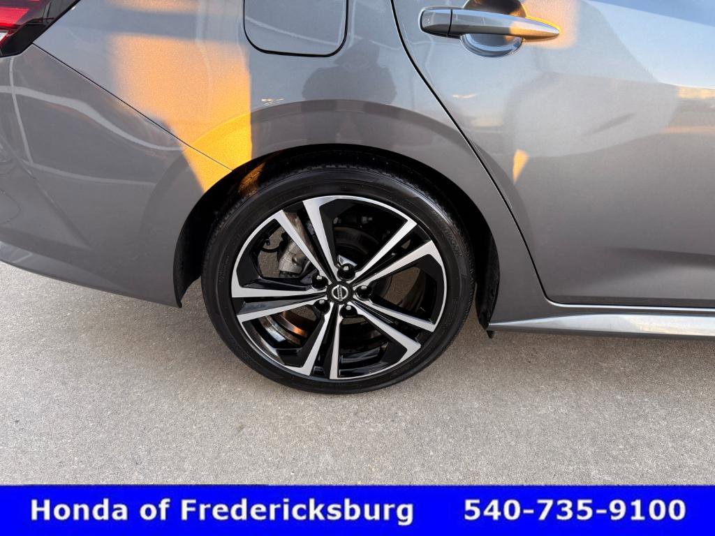Used 2023 Nissan Sentra SR w/ SR Premium Package image 12