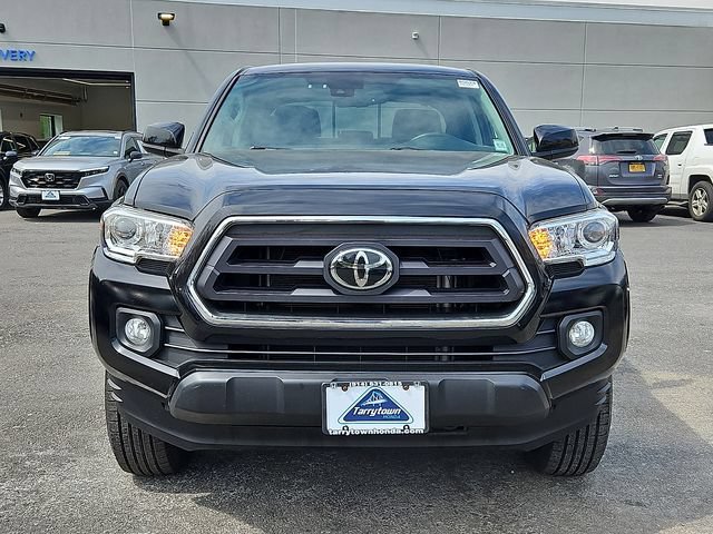Used 2021 Toyota Tacoma SR5 AWD/4WD image 2