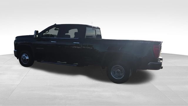Certified 2021 Chevrolet Silverado 3500 LTZ w/ LTZ Convenience Package AWD/4WD image 9
