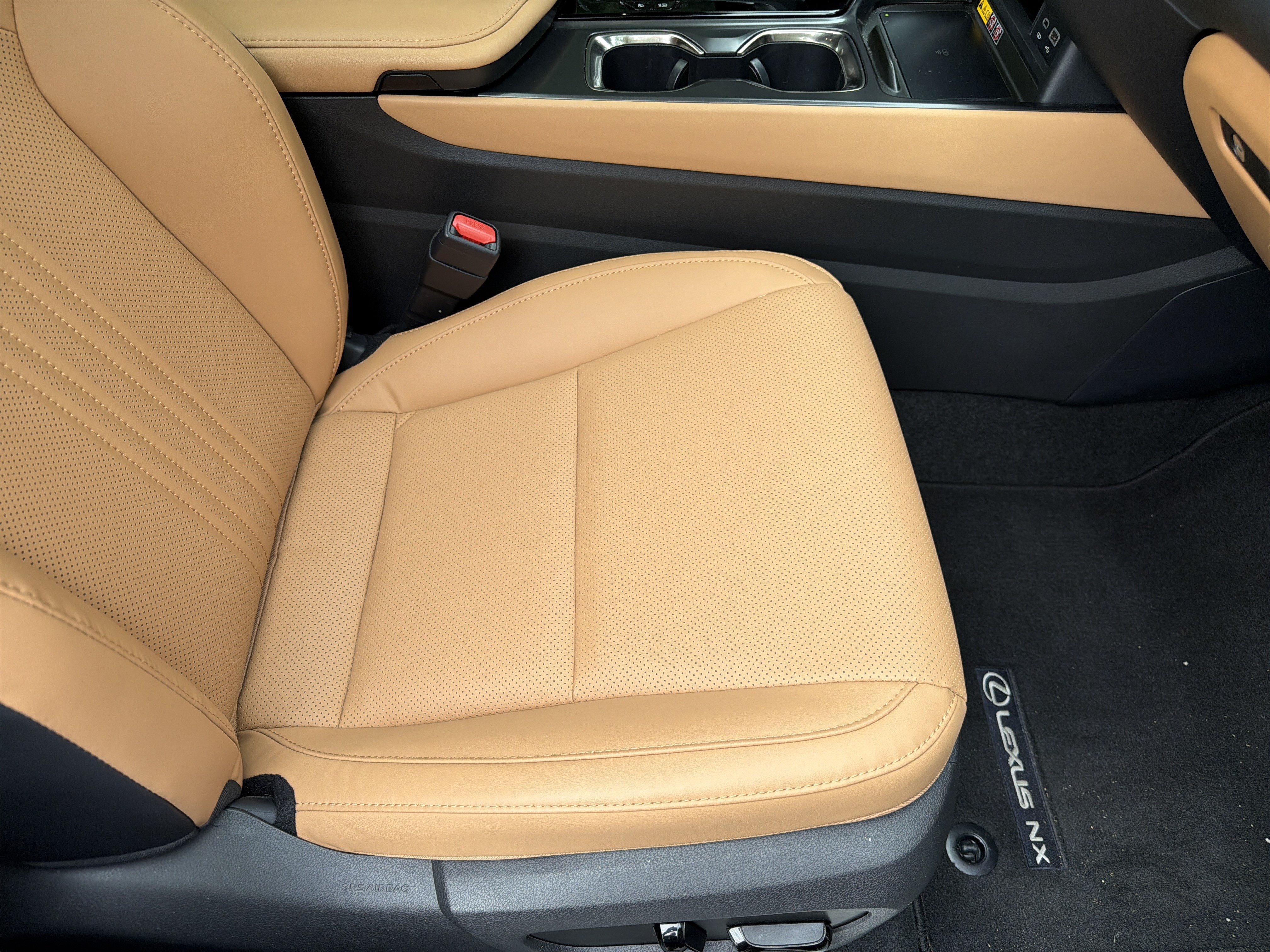 Certified 2025 Lexus NX 350 AWD w/ Premium Package image 39