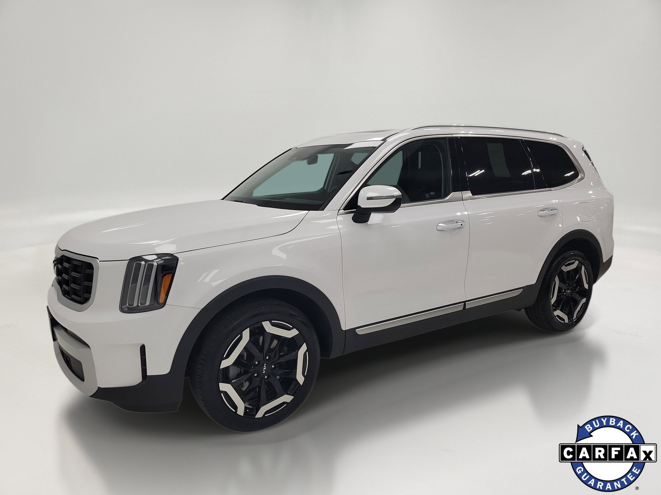 Used 2025 Kia Telluride S AWD/4WD image 1