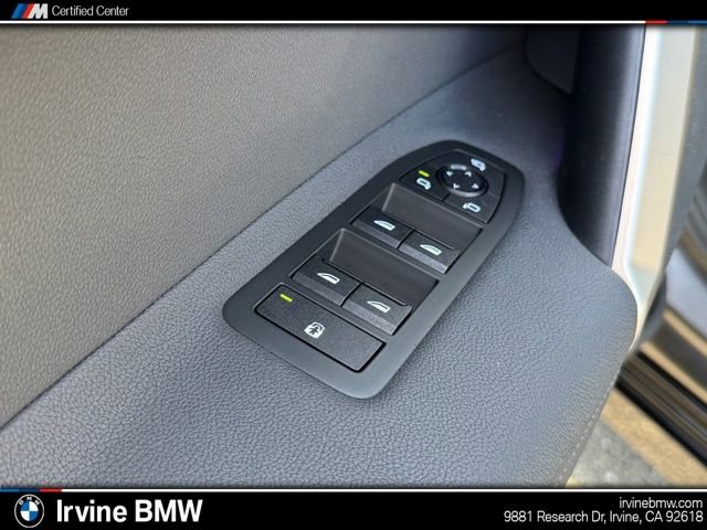 Used 2026 BMW iX xDrive60 w/ Premium Package image 18