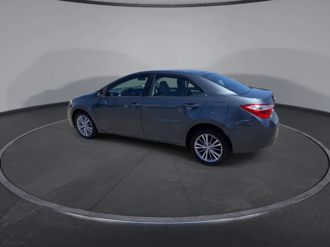 Used 2015 Toyota Corolla LE FWD image 6