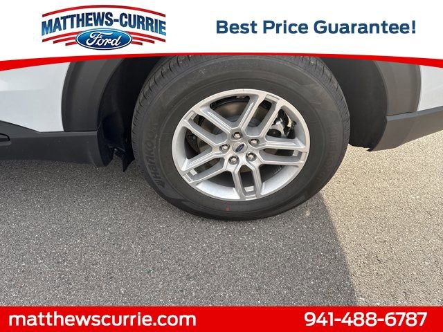 New 2026 Ford Explorer Active w/ Active Comfort Package image 16
