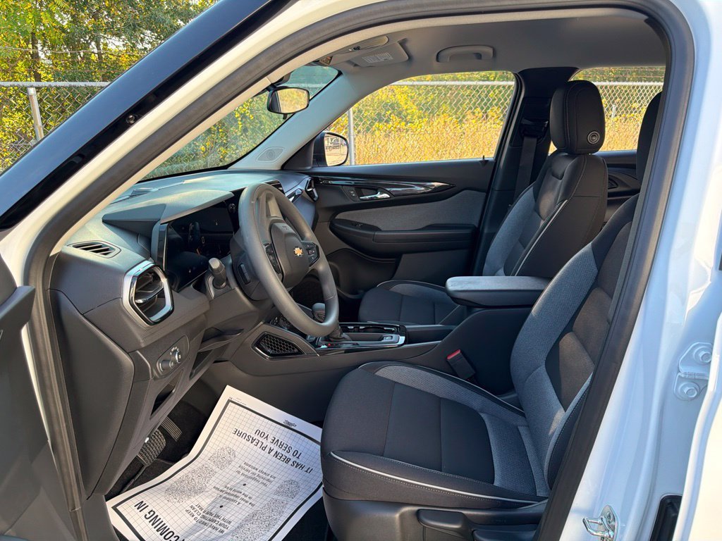 New 2026 Chevrolet TrailBlazer LS w/ LS Convenience Package FWD image 19