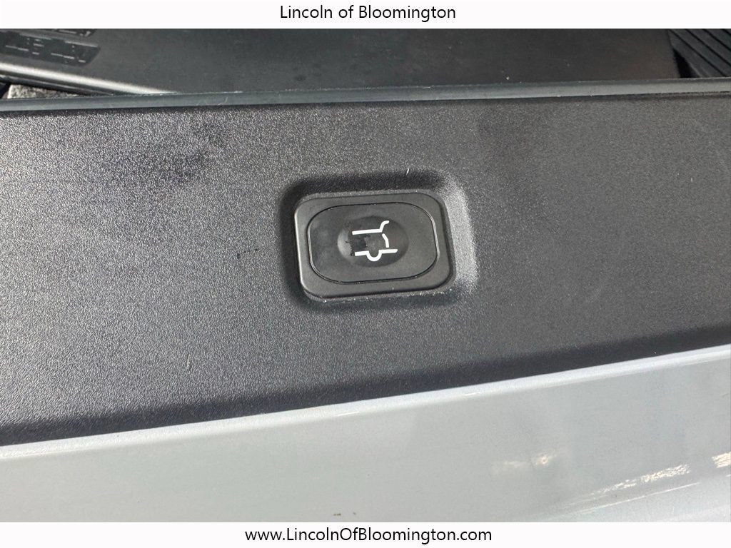 Certified 2025 Lincoln Navigator L Black Label AWD/4WD image 33