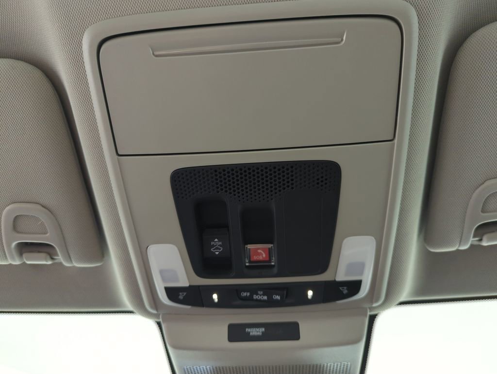 Certified 2025 Honda Accord SE image 30