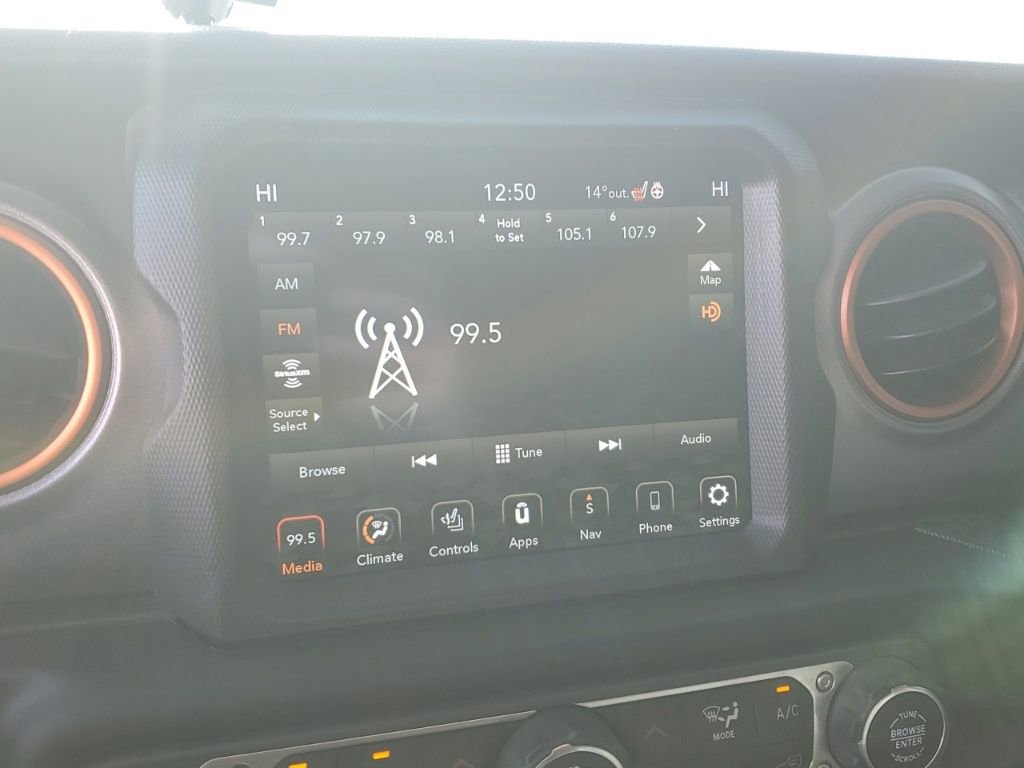 Used 2021 Jeep Gladiator Mojave image 16