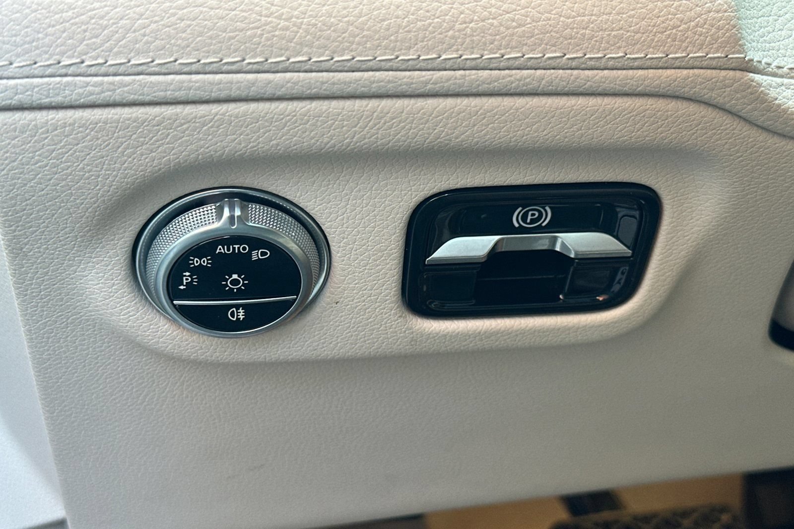 Certified 2023 Mercedes-Benz EQS 450+ 4MATIC Sedan image 37