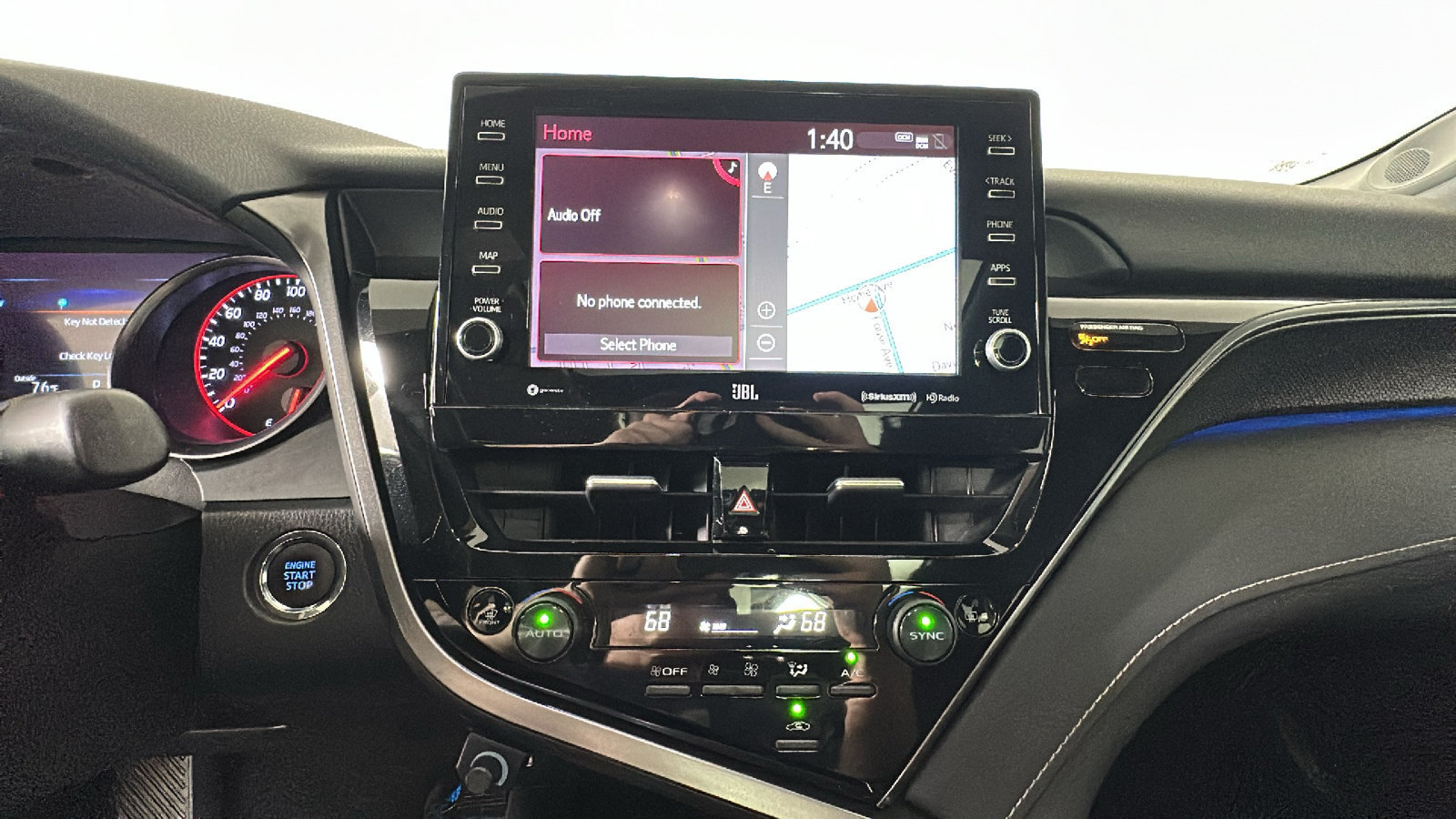Used 2022 Toyota Camry XSE w/ Navigation Package FWD image 28