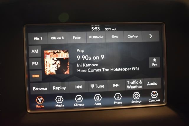 Used 2019 Jeep Grand Cherokee Laredo image 28