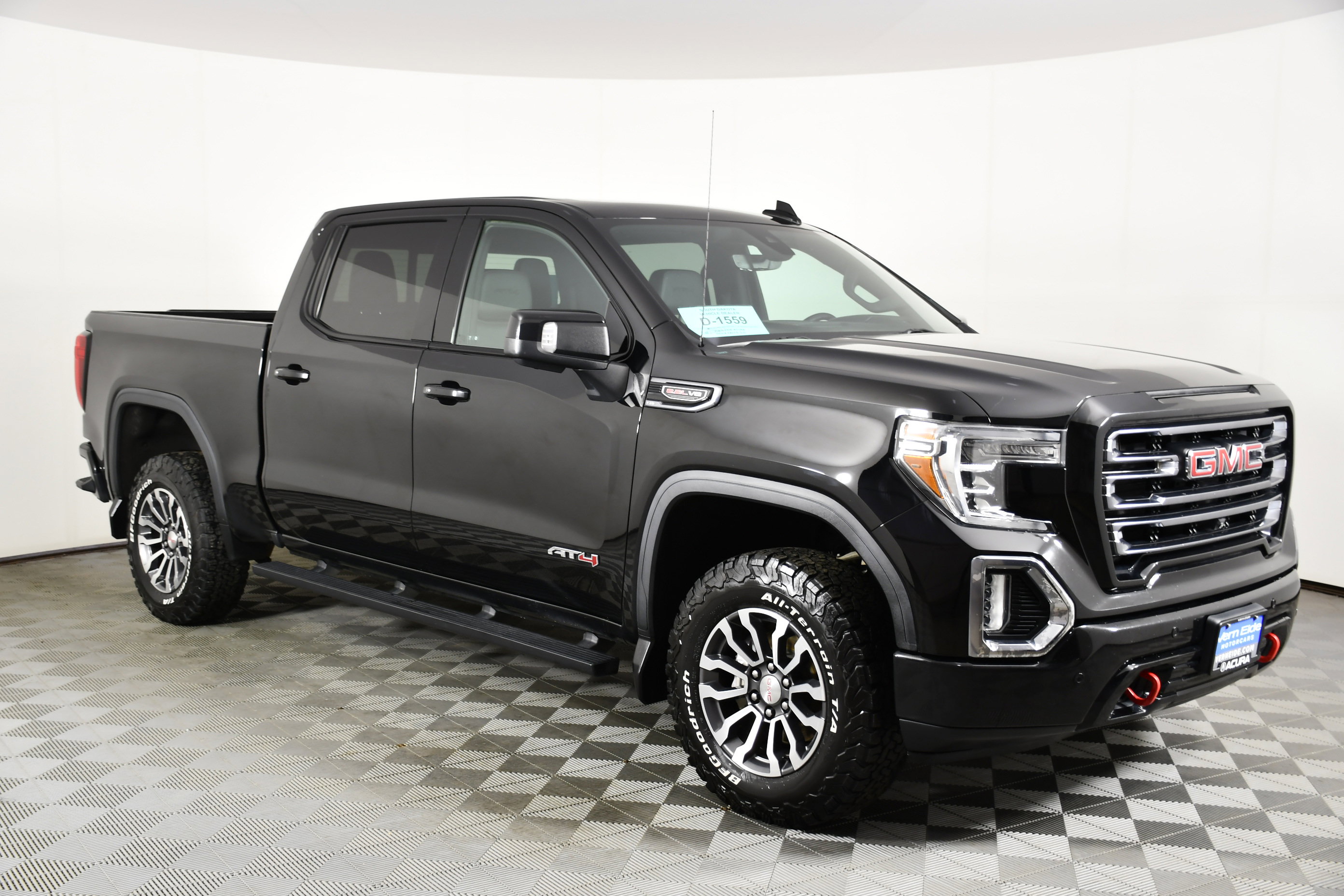 Used 2020 GMC Sierra 1500 AT4 w/ Technology Package image 4