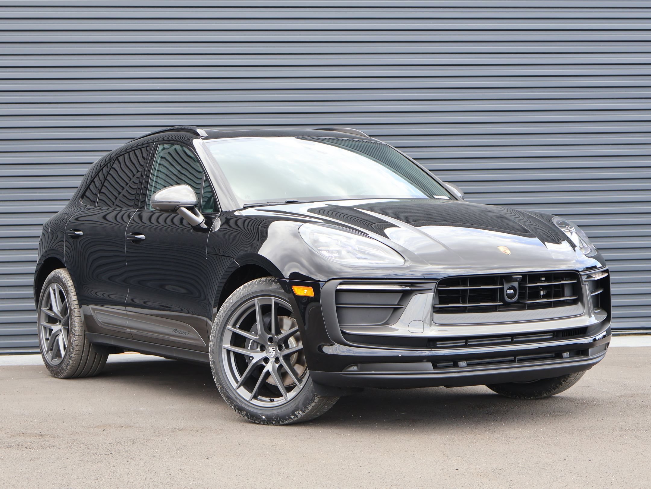 New 2026 Porsche Macan Turbo AWD/4WD image 7